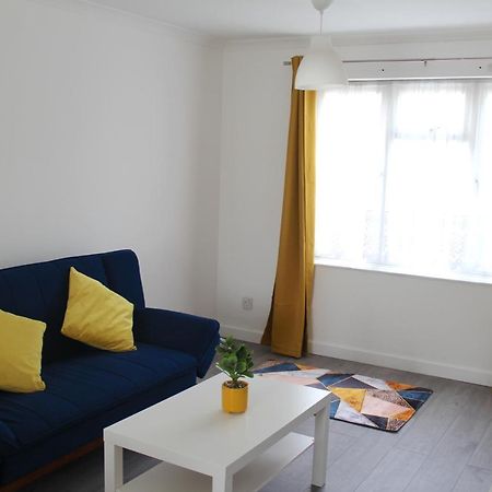 Coolfin House-Close To Excel, Contractors, Relocators, Paid Parking Villa London Exteriör bild