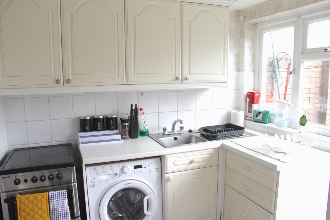 Coolfin House-Close To Excel, Contractors, Relocators, Paid Parking Villa London Exteriör bild