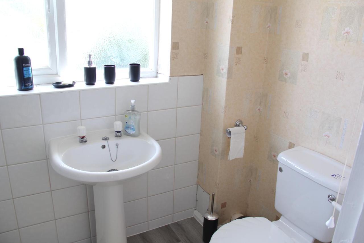 Coolfin House-Close To Excel, Contractors, Relocators, Paid Parking Villa London Exteriör bild